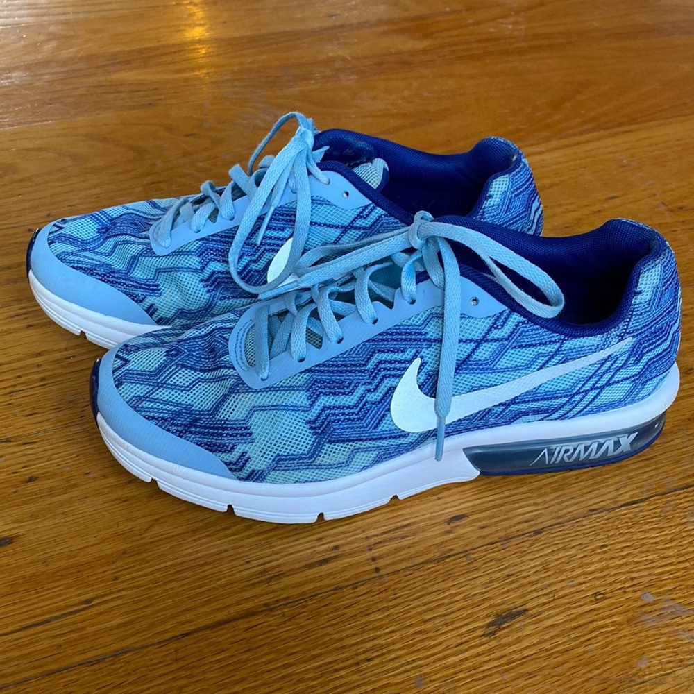 Vintage Nike Air Max Sequent Sneakers